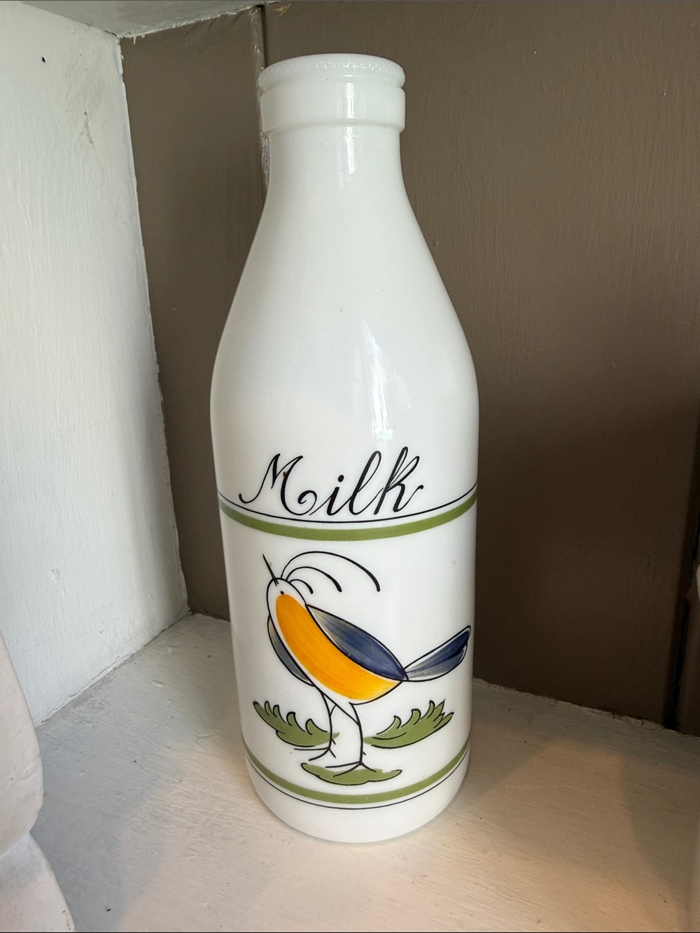 Vintage 1960’s Egizia Milk Glass Bottle with Yellow Handpainted Bird Design - Picture 2 of 6